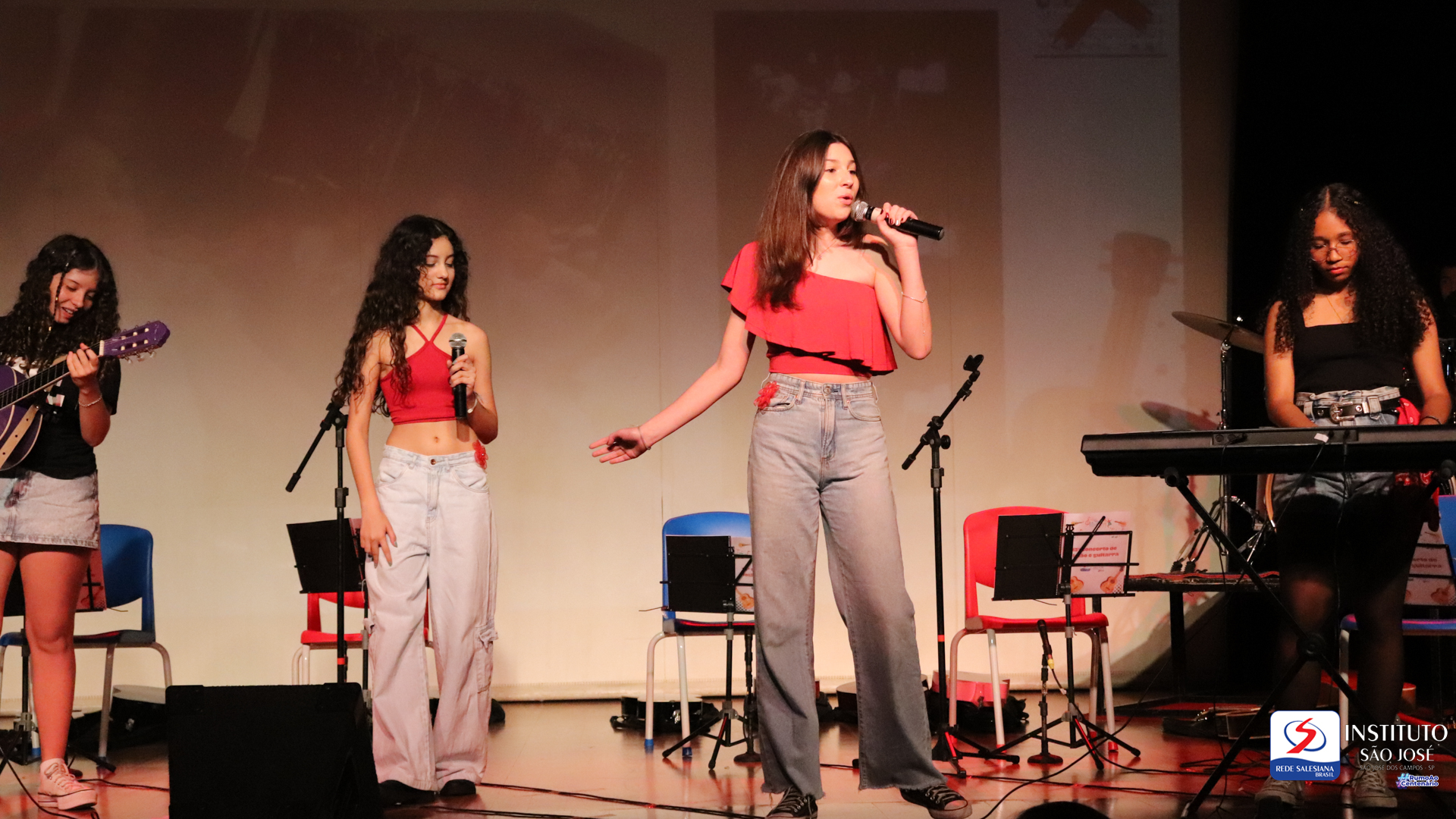 Estudantes arrasam no 13º Concerto de Violão e Guitarra do ISJ