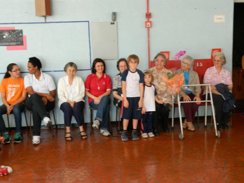 Homenagem às Irmãs Salesianas